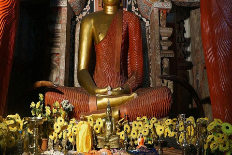 Kandy Heritage and Cultural Temple Tour