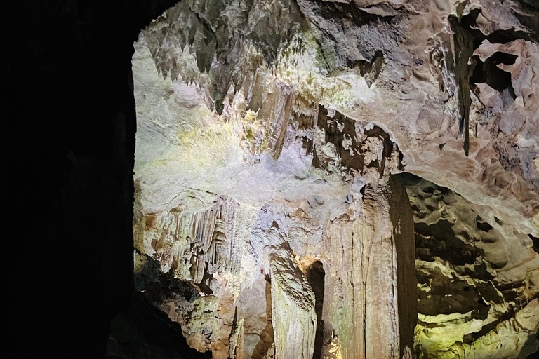 HUE - CUEVA DE PHONG NHA EXCURSIÓN EN GRUPO EN DÍAS IMPARES