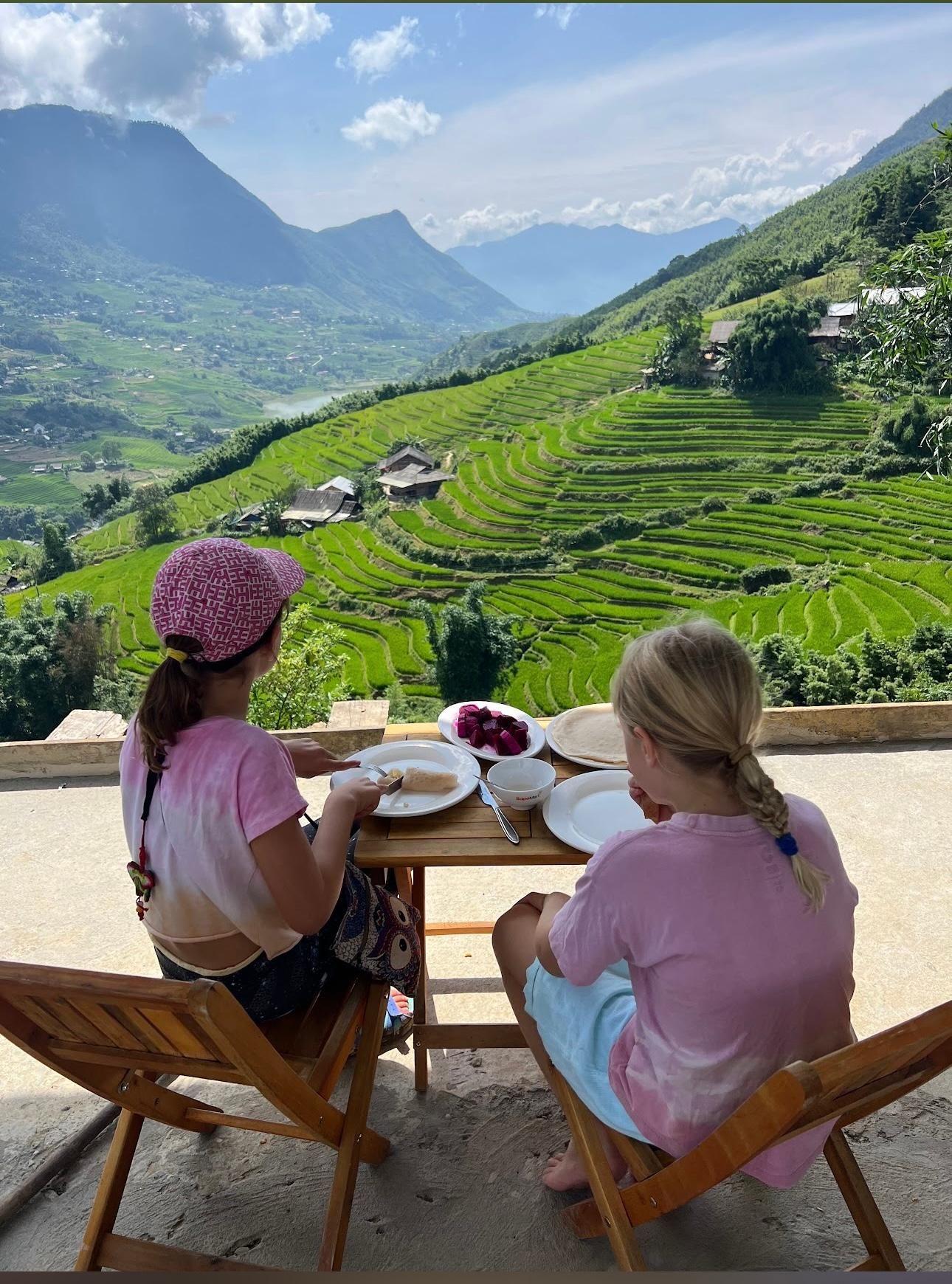 EXPLORE SAPA: 2D1N TREKKING & HMONG CULTURE WITH DINH