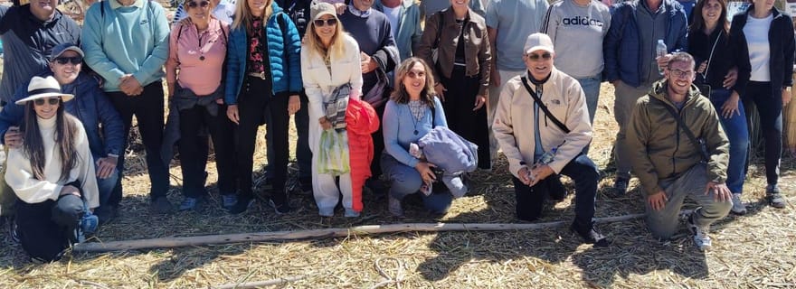 Puno : Visite de 3 heures dans les Uros et les îles flottantes + déjeuner local