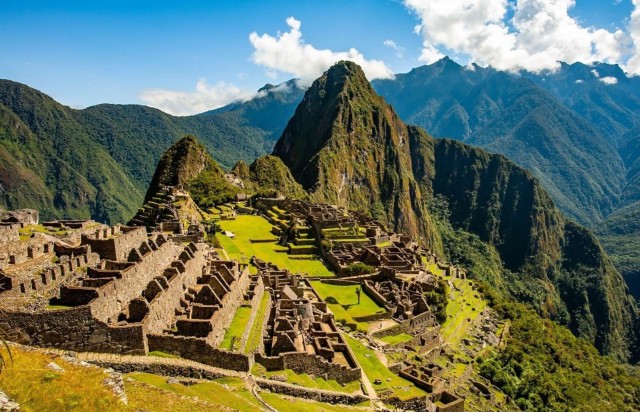 Visit Machupicchu private tour with photographer guide in Machu Picchu, Peru