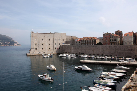 Tour a piedi delle mura della città, dello Stradun e della città vecchia di DubrovnikTour con guida locale che parla la tua lingua