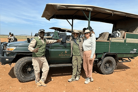 Nairobi: Tsavo East, Tsavo West, and Diani Beach Safari