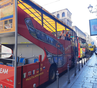 Hop-on-Hop-off-bus in Catania