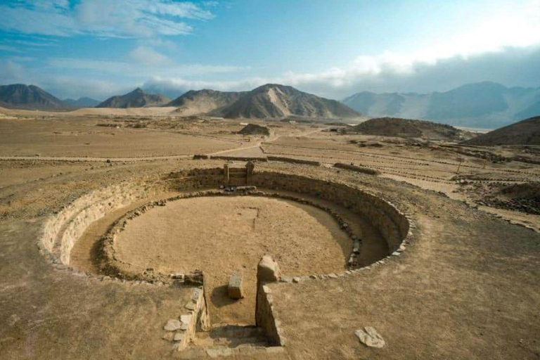 Lima: Full day City of Caral | Entrance - Group service |