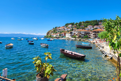 Depuis Tirana : Excursion d&#039;une journée au lac d&#039;Ohrid et à Struga en Macédoine du Nord