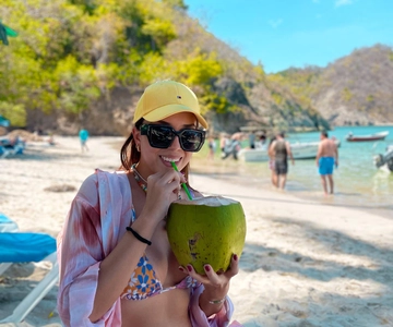Da Puntarenas: gita in motoscafo a Isla Tortuga con pranzo
