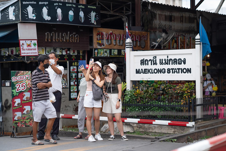 Bangkok: drijvende markt, Wat Sam Phran en cafés tourBangkok: Drijvende markt, Wat Sam Phran &amp; cafés tour