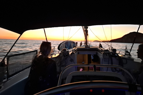 Dubrovnik: Private Sailing Boat Tour to Elaphiti & Blue Cave