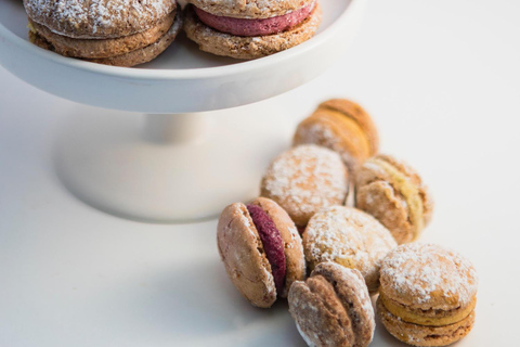 جولة الطعام الرسمية لمسلسل Emily in Parisجولة الطعام الرسمية لإيميلي في باريس