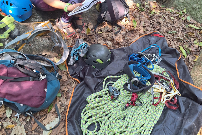Rio de Janeiro: Aula de introdução à escalada em rocha