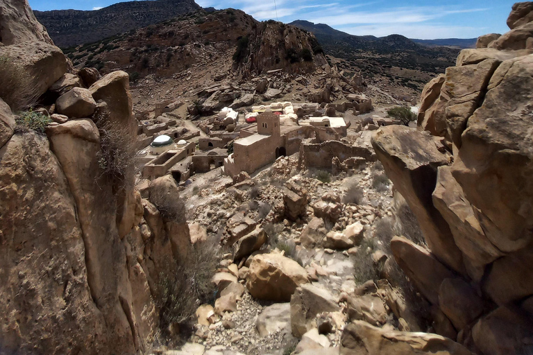 Túnez:Fuera de tiempo pueblos bereberes Tekrouna y Zriba Alia