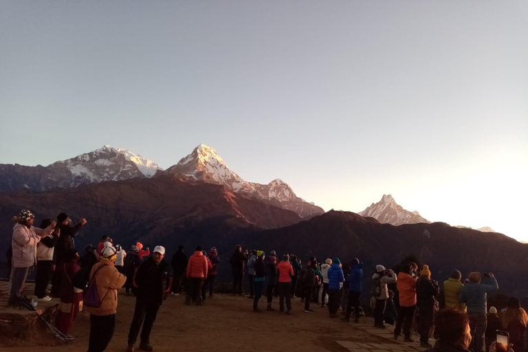 De Katmandu: Trekking de 13 dias na colina Poon e no acampamento base do AnnapurnaDe Katmandu: 13 dias de caminhada na Colina Poon e no acampamento base do Annapurna