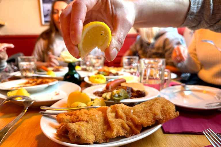 Vienna: Guided Food Tour with 8+ Food Tasting & Secret Dish