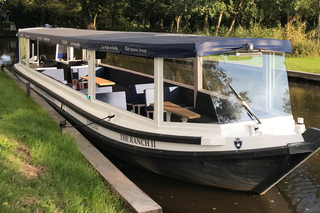 Giethoorn : 1 Hour Village & Sightseeing Boat Cruise