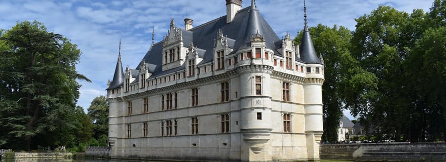Château d'Azay-le-Rideau : Visite guidée privée avec billet d'entrée