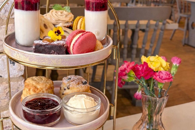 Colombo Luxury High Tea Day Tour From Negombo All-Inclusive