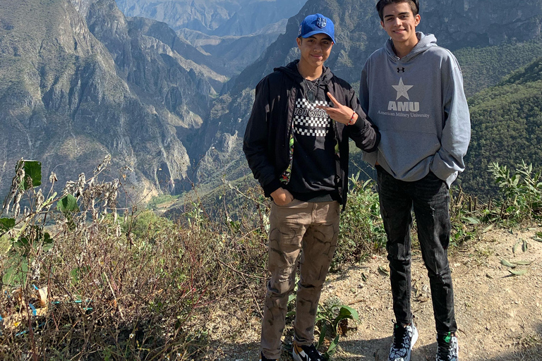 Depuis Mexico : sources chaudes et bains thermaux dans les grottes de TolantongoAu départ de Mexico : sources chaudes et bains thermaux dans les grottes de Tolantongo