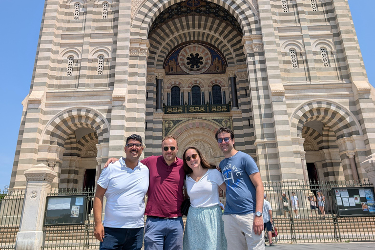 Mergulhe na Marselha autêntica com um morador localMergulhe na autêntica Marselha com um morador local