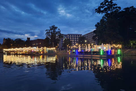 Wroclaw: Sunset Catamaran Cruise with Drink and Music