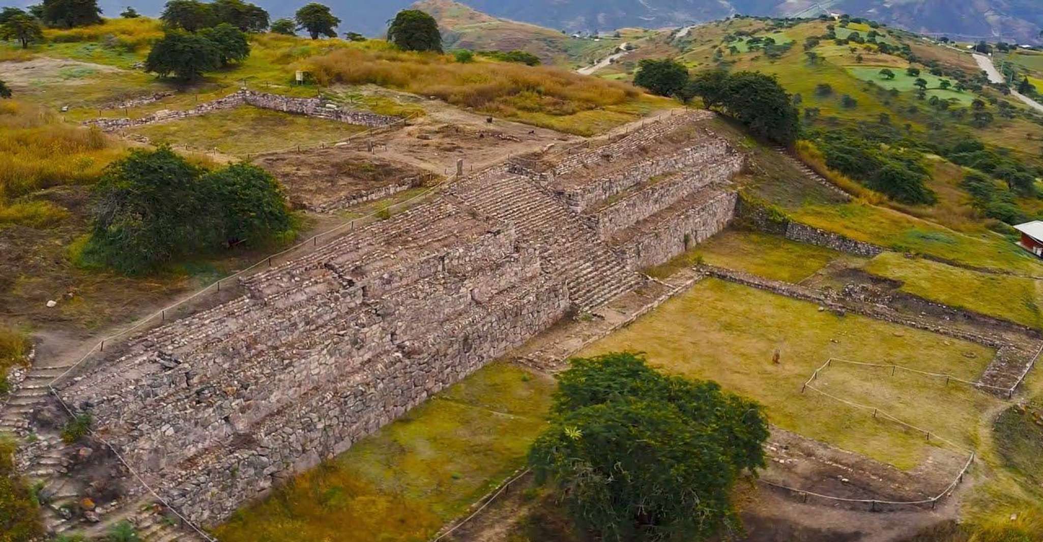 Suitetrails - From Cajamarca, Kunturwasi