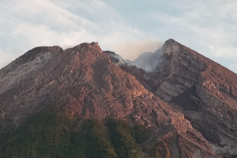 Yogyakarta: Merapi Sunrise Jeep & Drone Expedition