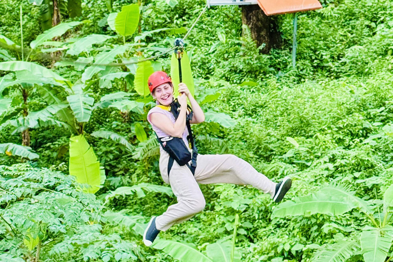 清迈：粘粘瀑布、全地形车和滑索一日旅行清迈：黏黏瀑布、全地形车和滑索一日旅行