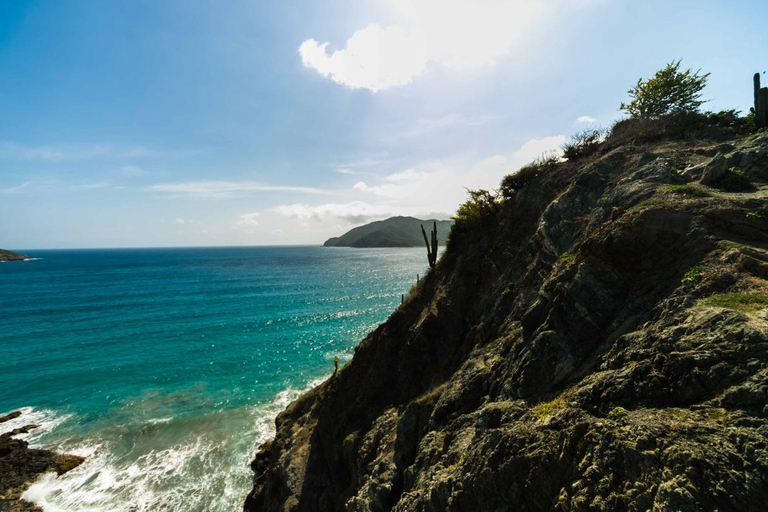 Santa Marta : Visite du parc Playa Cristal Tayrona depuis la ville de CarthagèneSanta Marta : visite de Playa Cristal Parque Tayrona depuis la ville de Carthagène