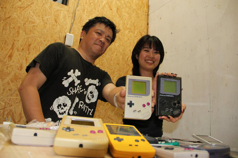 Game Boy Mod Workshop in Akihabara, Tokio