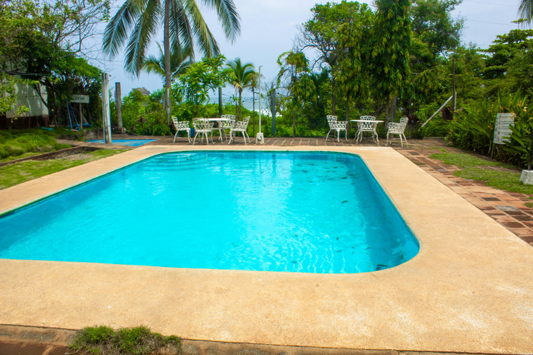 Mizata: ATV tour of the beach and viewpoint with pool access