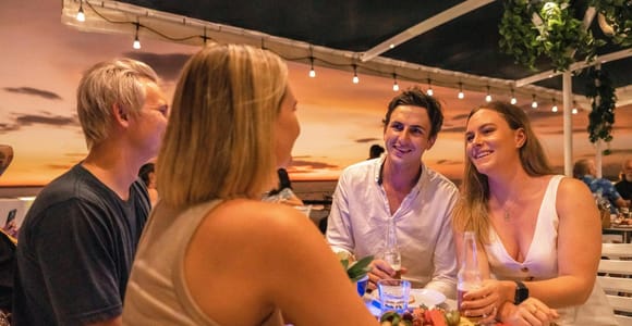 Darwin Harbour: 2-stündige Gaze and Graze Sunset Cruise