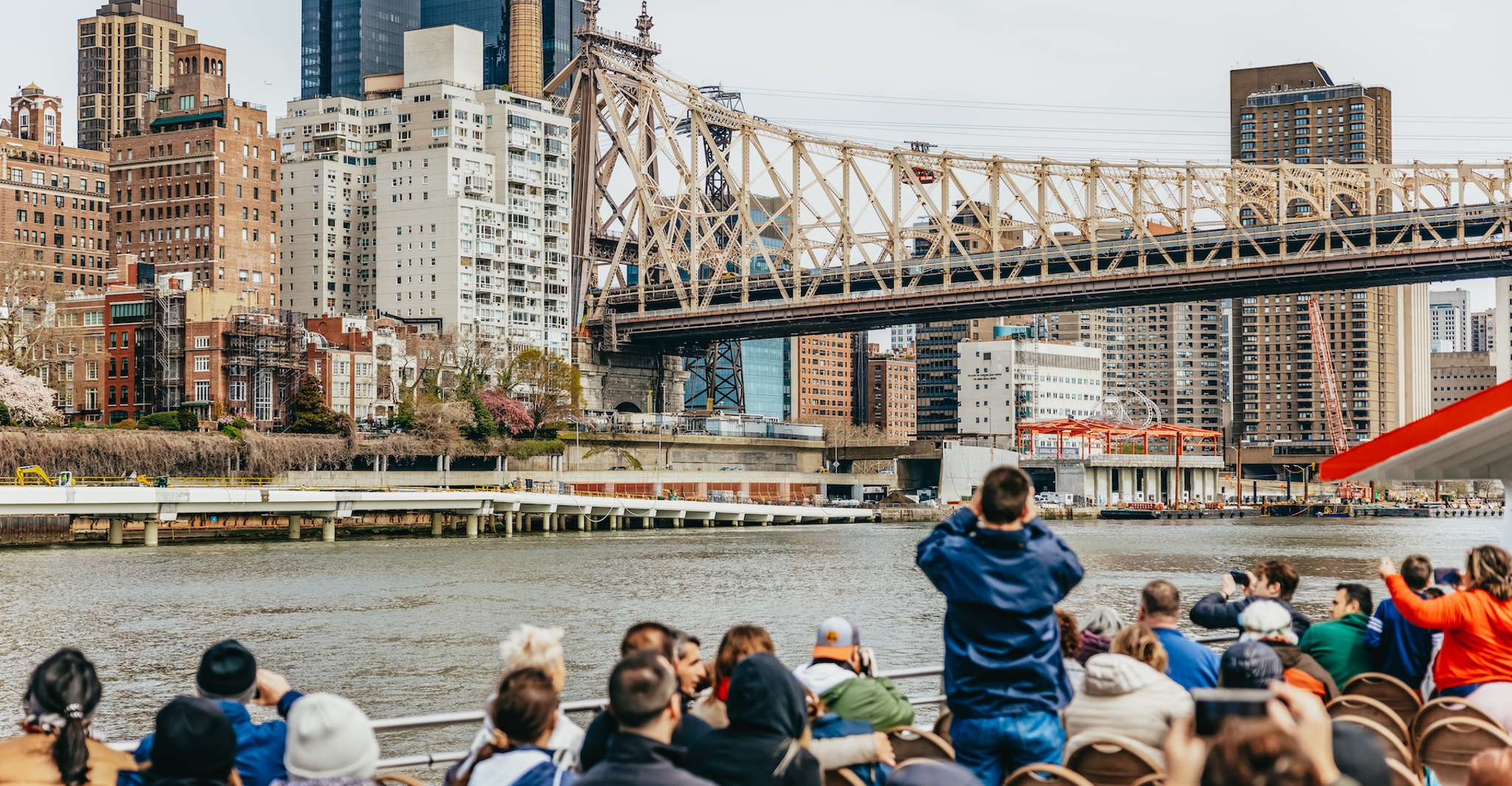 NYC, Circle Line Best of NYC Saut-The-Box-Office Cruise - Hizvo