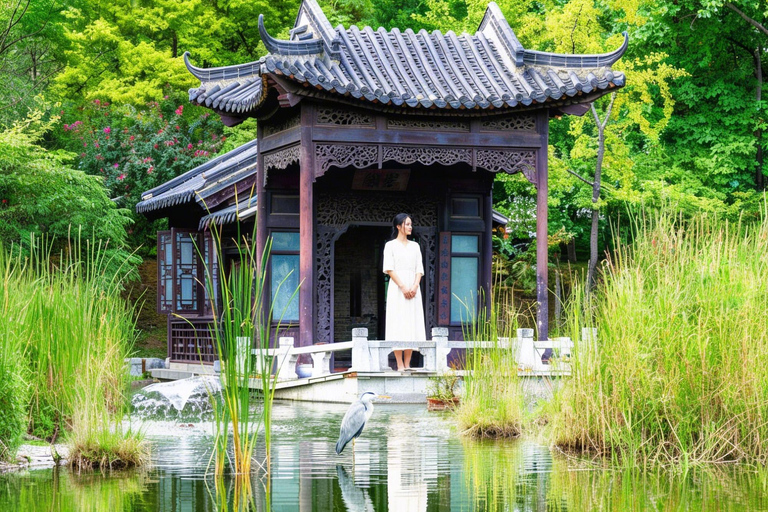 Suwon: Hwaseong, Starfield Library, and Hangnidan-gil Tour