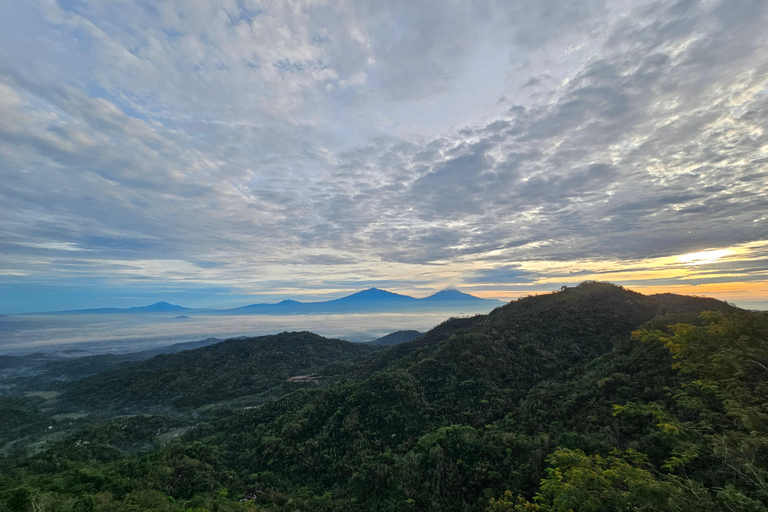 From Yogyakarta: Tumpeng Menoreh Skyline Sunrise