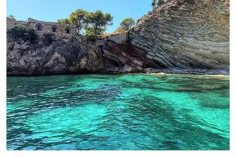 Santa Ponsa: Aluguel de barco particular com instruções de direção