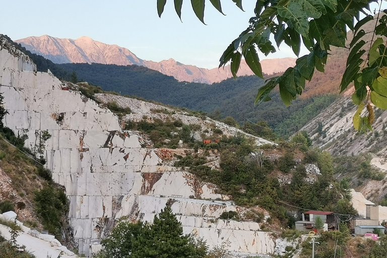 Carrara Marble-Day-Tour - diversão, música e degustação de alimentosCARRARA-Marble &amp; Music - Traslado de La Spezia incluído