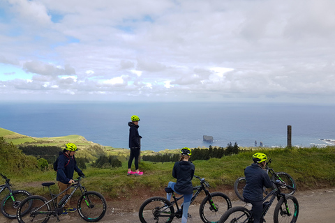 Visite guidée de Sete Cidades en vélo électriqueVisite guidée en vélo électrique de Sete Cidades - matin