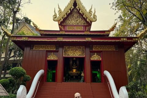 Chiang Rai : White & Blue temples and Emerald Bhudda story. Join Chaing Rai