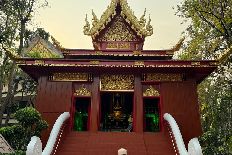 Chiang Rai : White & Blue temples and Emerald Bhudda story. Join Chaing Rai