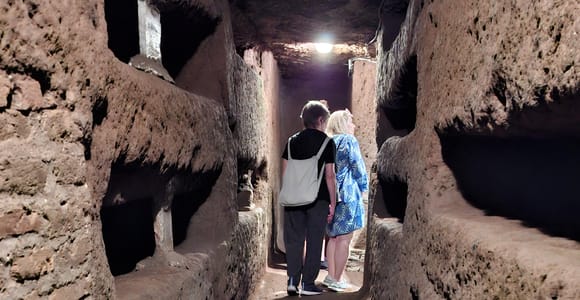 Rome: Catacombs Express ENGLISH Guided Tour - SKIP THE LINE