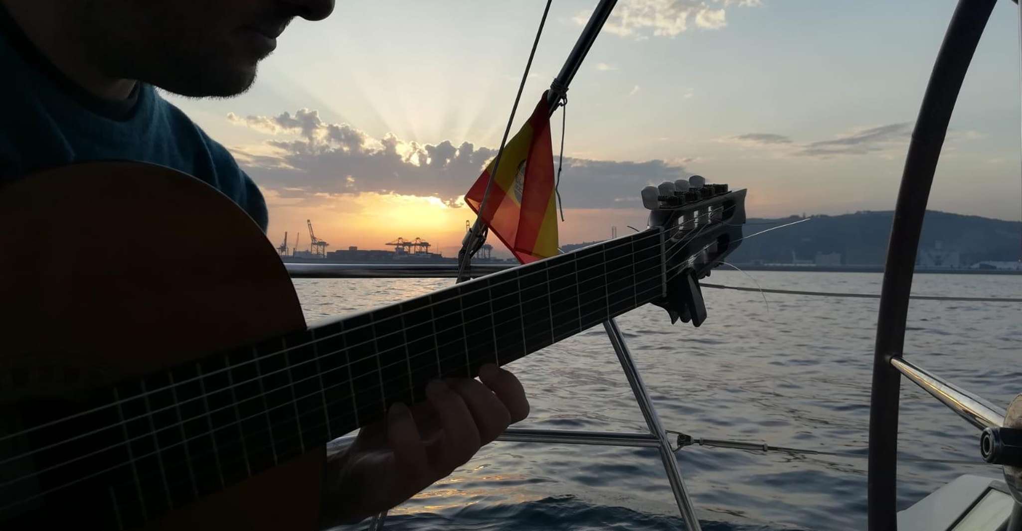 Barcelona: Sunset Sailing with Live Guitar Music and Tapas photo 4