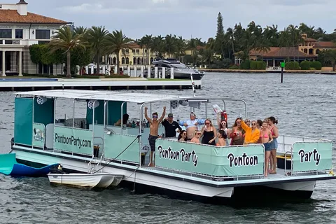 Ft Lauderdale's Boozy Adventure: Set Sail on the Bahama Mama