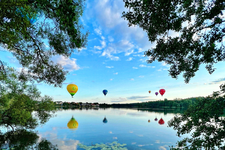 Trakai Hot Air Balloon Flight with Champagne & Small Gifts