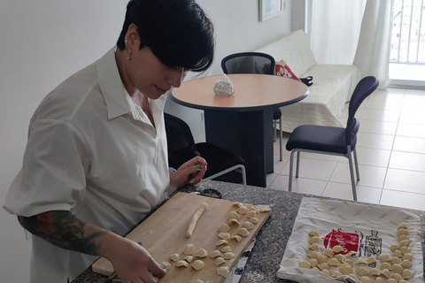 PASTA COOKING CLASS IN PANAMA CITY, DINNER & WINE INCLUDED!