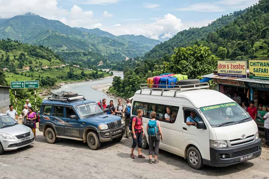 Privater Transfer Kathmandu ↔ Chitwan. Foto: GetYourGuide Privater Transfer Kathmandu ↔ Chitwan. Foto: GetYourGuide