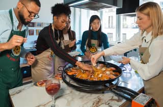 Madrid: Tour durch das Barrio de las Letras mit Paella-Kochkurs