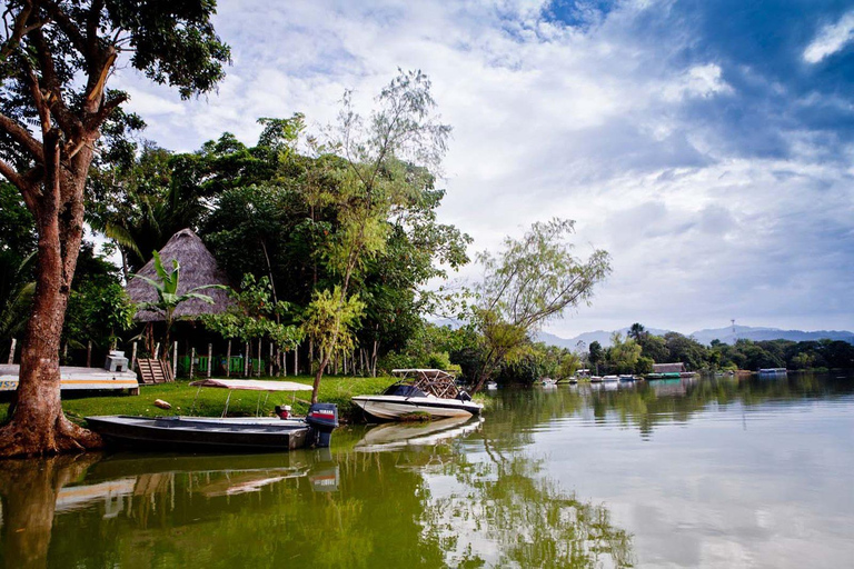 Laguna Azul Boat Tour