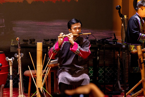 Ho Chi Minh: Open-Top Bus Tour, Chào Show & Dinner MAIN MENU BUS TOUR with CHÀO SHOW