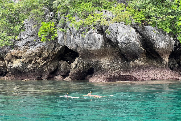 Krabi: Passeio de barco particular com cauda longa e mergulho com snorkel nas Ilhas HongOpção de passeio de lancha particular