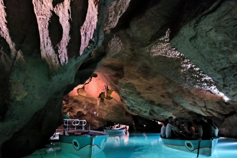 Visit of Caves of San José with guide